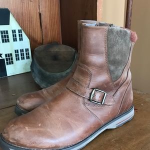 L.L. Bean 8" Leather Shaft Side Zip Boots
